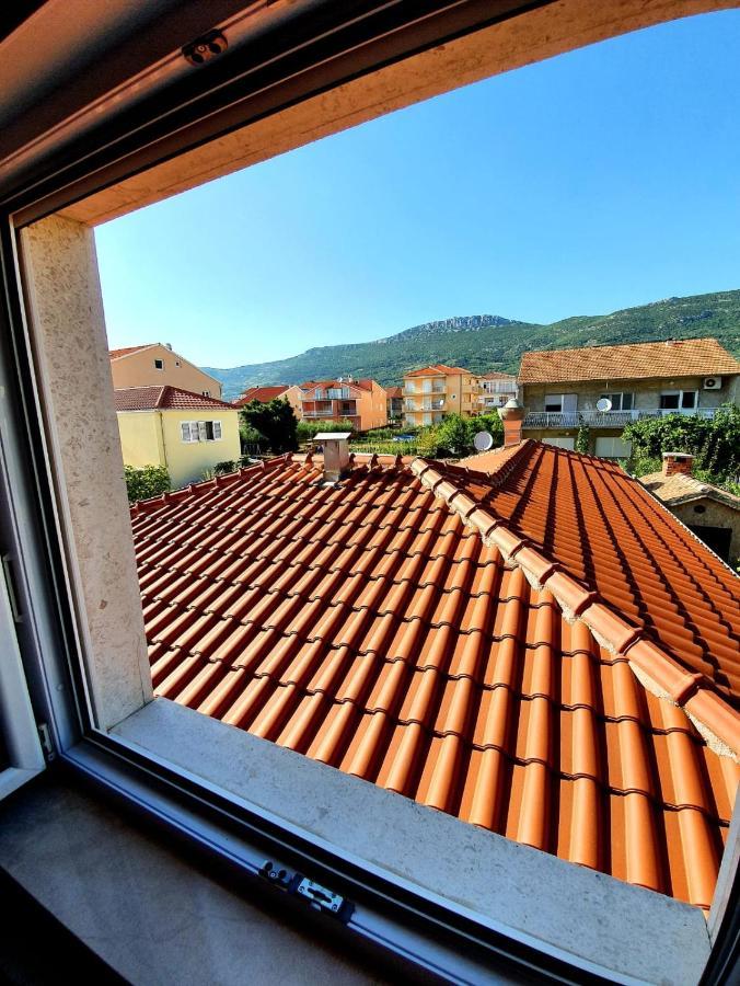 Hotel Roko Kastela Exterior photo